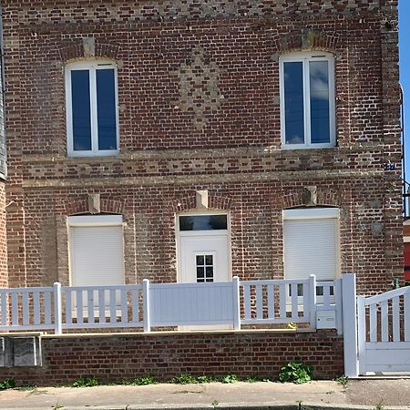 Apparemment T2 En Centre Ville Gournay-en-Bray Exterior foto