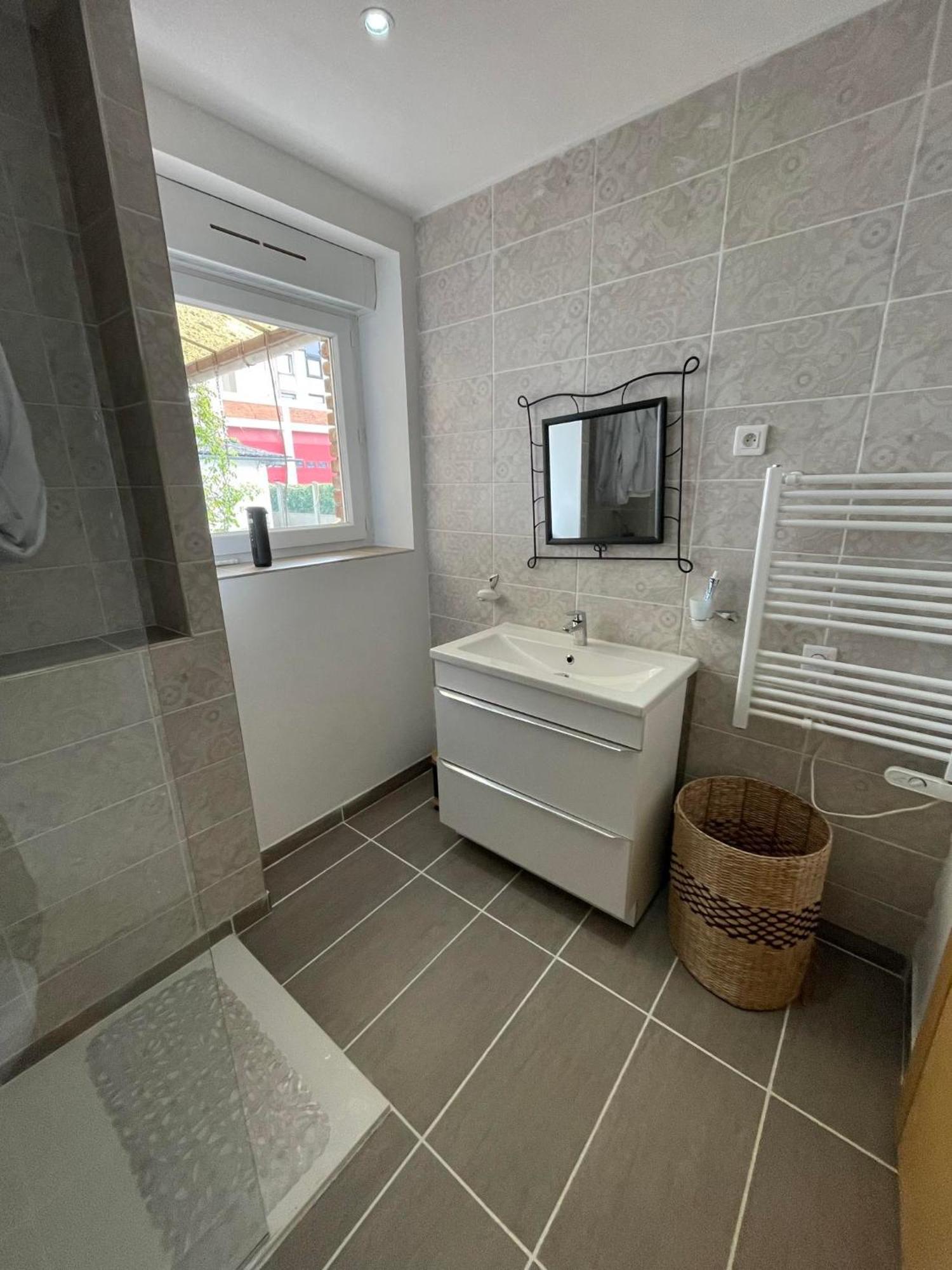 Apparemment T2 En Centre Ville Gournay-en-Bray Exterior foto